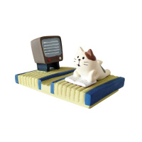 ZKK日式和风温泉猫咪手机支架树脂桌面摆件泡澡黑猫手机座装饰 榻榻米趴姿看书猫手机座