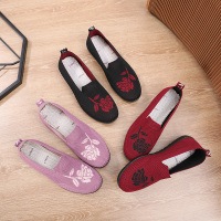 女鞋老北京布鞋中老年妈妈鞋平底软底防滑透气休闲新款老人奶奶鞋