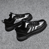 男鞋秋春季全黑色工作潮鞋羽绒皮面黑鞋休闲皮鞋厨师韩版潮流板鞋