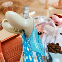 可爱鸭嘴勺宠物狗狗粮勺子挖粮铲泰迪猫粮食勺猫粮封口夹子 浅绿色 13.5*7CM