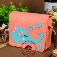 全国免裁剪不织布手工布艺diy材料包 小挎包零钱包背包单肩包 薄荷小象挎包