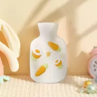 注水热水袋女热敷肚子小号随身迷你暖手宝毛绒可爱学生灌水暖水袋 蔬菜系-萝卜+绒布套-[500ML]