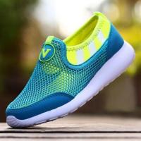 童鞋男童鞋春秋防水皮面运动鞋透气防臭儿童鞋子中大童男孩跑步鞋 812单网湖兰 28码/鞋内长17.5cm