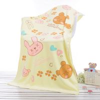 婴儿浴巾加厚初生宝宝专用大毛巾比纯棉吸水超柔新生儿童洗澡盖毯 浴巾黄色(图案随机) 长方形[70cm*140cm]