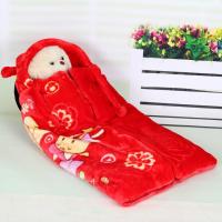 婴儿斗逢宝宝披风带帽新生儿睡袋儿童外出披肩防踢被厚带拉链包被 红色卡通(图案随机发)