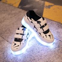 七彩防水usb充电发光儿童鞋夜荧光鞋亮灯闪灯宝宝运动鞋鬼步灯鞋 a18黑色 送袜子+手腕表 35