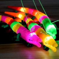 牵绳鲨鱼 电动牵绳动物系列 灯光音乐万向鲨鱼 儿童益智货源热卖 电动鳄鱼（颜色随机） 5个不配送电池