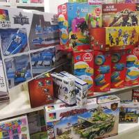 乐高式积木颗粒益智中大儿童玩具礼物机器人变形汽车拼接优惠称斤 半斤体验价