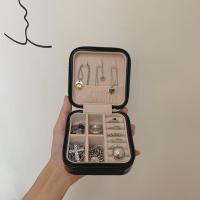 阿水推荐 极简迷你可爱拉链首饰收纳盒 旅行随身便携项链戒指盒女 黑色