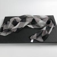 格子小方巾丝巾女轻微瑕疵百搭黑灰白韩国春秋夏季桑蚕丝真丝围巾 格子正品无瑕疵