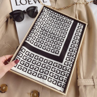 格纹印花百搭春秋季洋气时尚薄款丝巾2021新款小方巾气质装饰围巾 白底黑色