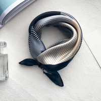 气质方巾女韩版围脖百搭文艺领巾大纱巾ins小丝巾日系春秋薄围巾 黑边(三角条纹)