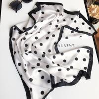 赫本风 优雅丝巾女小方巾真丝白色黑点百搭韩国职业领巾韩版头巾 白色