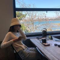 素颜黑色渔夫帽女显脸小韩版百搭遮阳防晒帽子夏天日系潮牌水桶帽 灯罩渔夫帽-米色 可调节