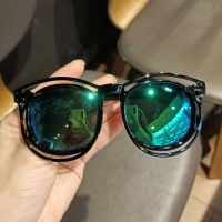 1-8岁小孩眼镜时尚酷男女童宝宝太阳镜防紫外线眼镜儿童墨镜个性3 黑框绿片 眼镜+眼镜盒