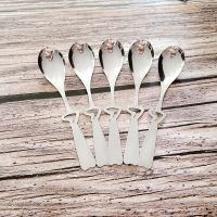 勺子长柄儿童吃饭勺子韩式可爱汤勺调羹小勺子婴幼儿园铁勺子家用 爱心勺子 100支装+赠品