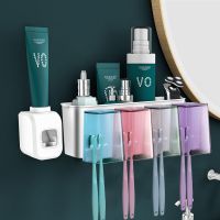 免打孔壁挂多功能牙刷置物架套装卫生间漱口牙杯放置架子挤牙膏 带挤牙膏器 透明方形漱口杯*4+牙刷架+贴纸