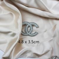 双C胸针高档女百搭大气奢华气质简约水钻珍珠别针胸花配饰ins潮 杏色 款式30