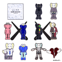 kaws芝麻街胸针可爱创意ins徽章卡通小饰品包包装饰情侣款别针 3D立体 白+黑 情侣款2个
