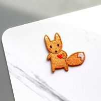 自粘款 方书剑可爱小狐狸刺绣补丁贴布贴胸针徽章朱赞锦同款 狐狸[胸针]