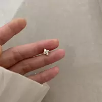 超闪钛钢微镶锆石彩水晶北极星星耳骨钉细针螺丝拧扣耳蜗小耳钉女 北极星水晶耳钉·单只