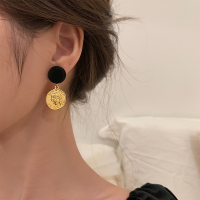 撞色纽扣耳钉个性欧美风人像耳环女2021年新款潮网红耳饰S925银针