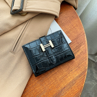 卡包女2021新款潮两折抽带简约鳄鱼纹防消磁名片夹信用卡套零钱包 黑色