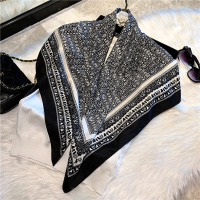 90CM百搭洋气韩版丝巾女装饰大方巾春秋薄款围巾冬季职业领披肩 黑白小鸟