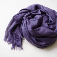 优雅紫色围巾女春夏韩版纯色文艺棉麻披肩两用细长深紫色防晒丝巾 紫色
