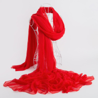 超大雪纺纱巾女春秋冬季百搭妈妈围巾纯色披肩旅游红色拍照薄丝巾 大红色300*150