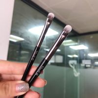 王霏霏同款眼影刷511眼部化妆刷下至妆卧蚕刷泪沟遮瑕眼影刷 511+522