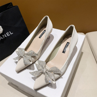 婕秘法式高跟鞋女细跟2022春秋新款尖头浅口工作鞋气质水钻蝴蝶结单鞋