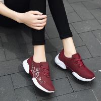 迪鲁奥(DILUAO)年新款妈妈鞋女舒适软底轻便百搭女士休闲运动鞋广场舞蹈鞋舒适悦舒锐老人鞋ABCYEEF