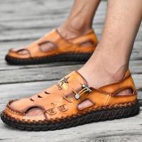 迪鲁奥(DILUAO)中老年凉鞋头层牛皮户外休闲松紧带款沙滩鞋软底爸爸鞋父亲鞋舒适悦老人鞋ABCYEEF