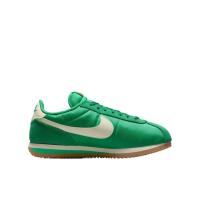 耐克(NIKE)经典复古跑步鞋宽版设计舒适防变形橡胶底运动鞋