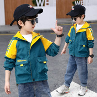乌鹿童装男童外套春装2021新款儿童休闲冲锋衣中大童男孩帅气运动工装服上衣
