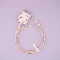 适用苹果手机数据线保护套iPhone12pro快充18w20w充电器11max绕绳 粉底樱桃R保护套