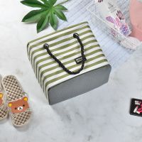 [三层防水防冻]大容量洗澡筐浴兜女男网眼沐浴篮洗浴包韩国折叠 条纹浅绿色 26*17*21cm