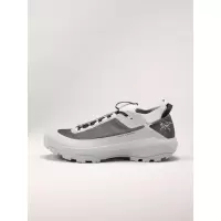 ARC‘TERYX/始祖鸟轻便登山鞋稳定支撑防滑耐磨男款徒步鞋