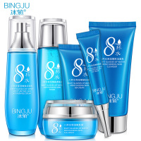 八杯水保湿嫩肤六件套自然滋润组合