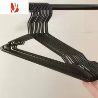 三维工匠网红衣架黑色简约ins北欧风家用晾晒衣撑店金属衣挂男士极简防滑
