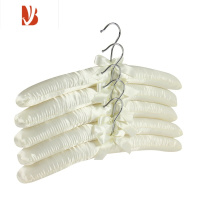 三维工匠淡黄色海绵布艺衣架防滑不起包婚纱礼服专用衣挂