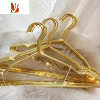 三维工匠衣架ins北欧风轻奢高级新款衣架金色金属衣挂家用服装店专用衣撑