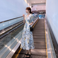 权小威 高级感碎花连衣裙女夏2022年法式新款修身显瘦肌理感气质复古法式收腰长裙裙子