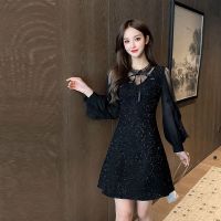 权小威 气质收腰法式赫本风小黑裙2022秋季新款荷叶边中长裙显瘦连衣裙女