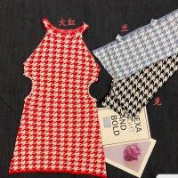 权小威 设计感小众水钻红色千鸟格挂脖吊带连衣裙女2023春夏新款法式裙子