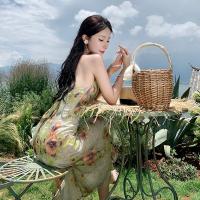 权小威 剁椒sweetmoon只此青绿新中式挂脖显瘦复古设计感吊带印花连衣裙