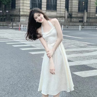 权小威 高级感挂脖连衣裙肌理感小众别致设计感浮提花气质长裙夏