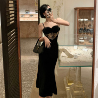 权小威 蕾丝连衣裙女秋季性感气质鱼尾长裙黑色显瘦吊带裙子