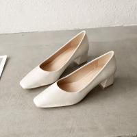 权小威 方头粗跟单鞋女2023春秋季新款百搭浅口中跟高跟鞋复古小香风女鞋